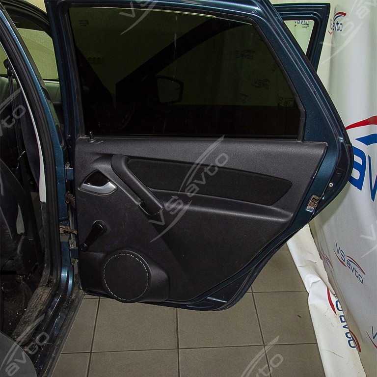 Подиумы Lada Granta 16 на задние двери VS