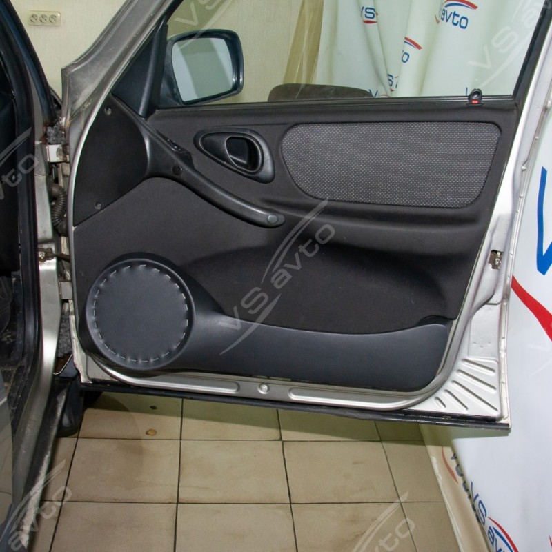 Подиумы Chevrolet Niva 20 с карманом VS
