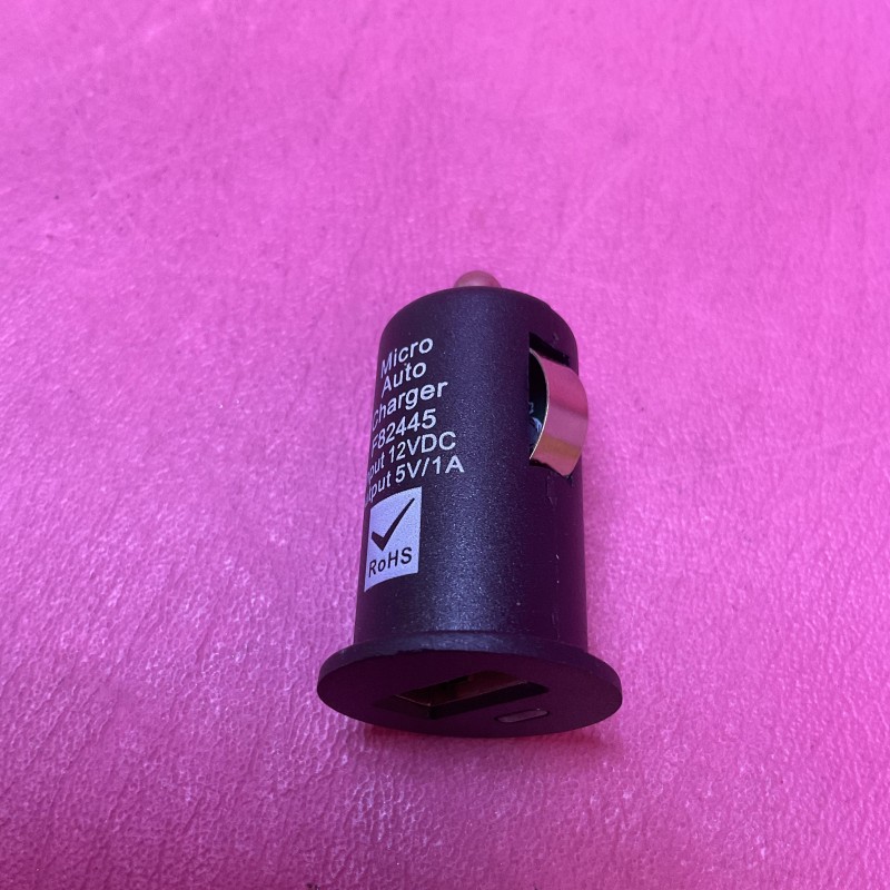Зарядка в прикуриватель Aura TPA-S010 USB 1A